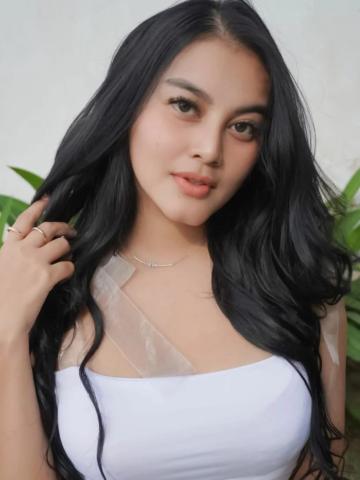 Виктория Смелая Блондинка