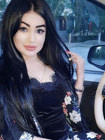 Гульнара Стройная Брюнетка